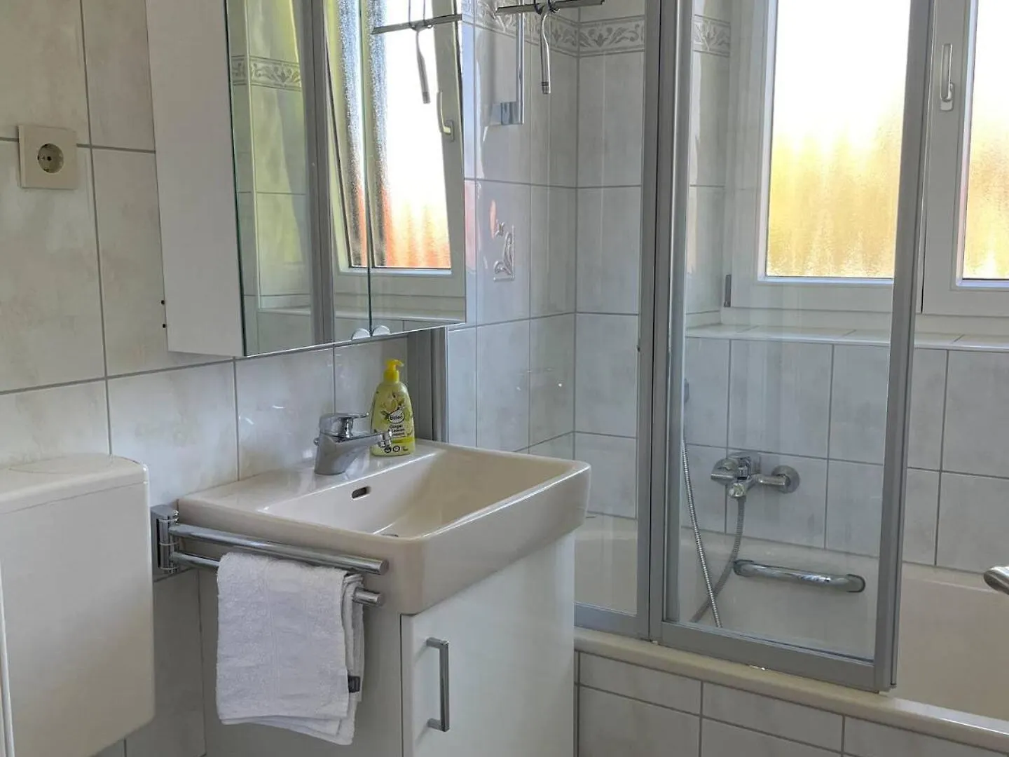 Haus Kaiserinn - Komfortable Wohnung 82 Qm Top Ausgestattet, 2 Schlafzimmer Mit Balkon Und Bergblick Flintsbach 0*,